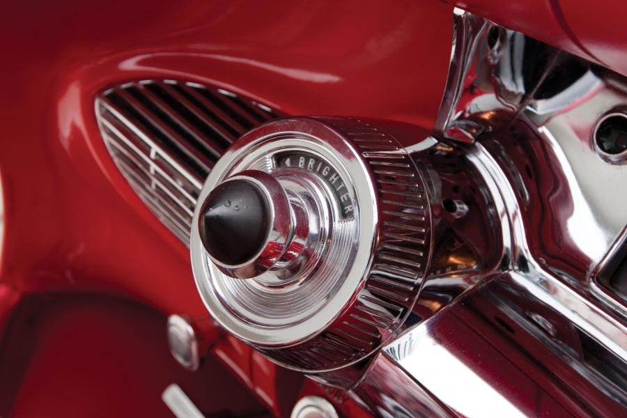 Детали экстерьера Buick Limited Convertible 1958 года  (фото 30 из 57)